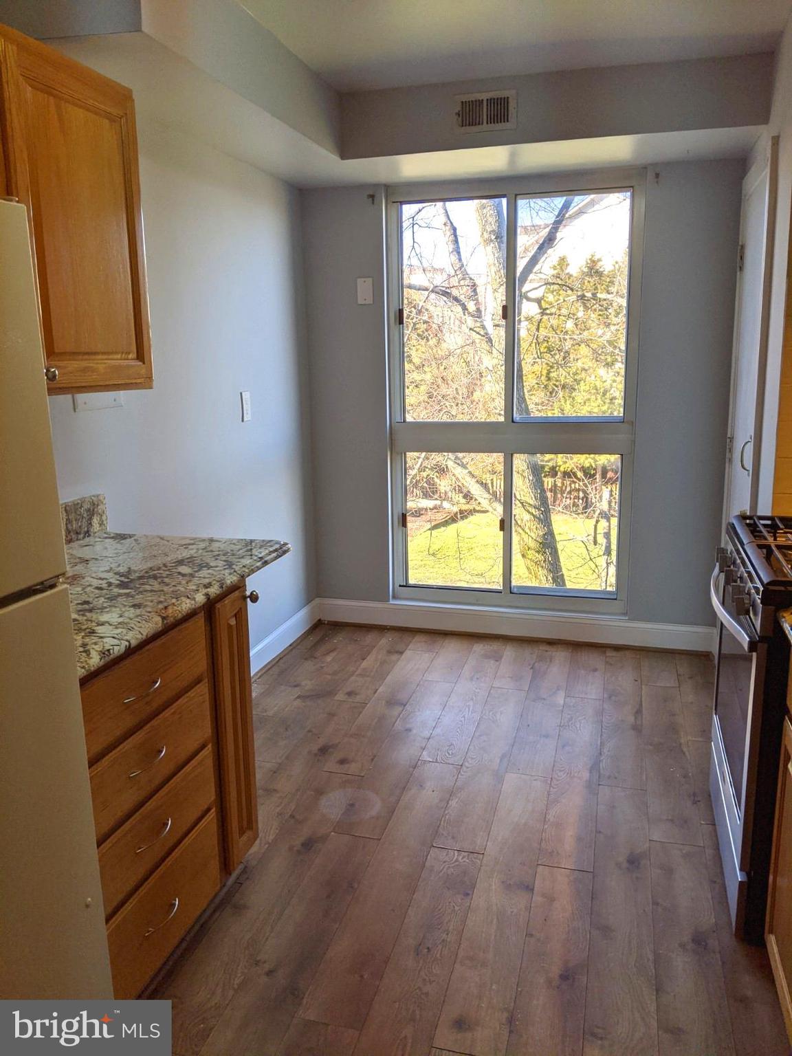 BREN MAR PARK - Residential Lease