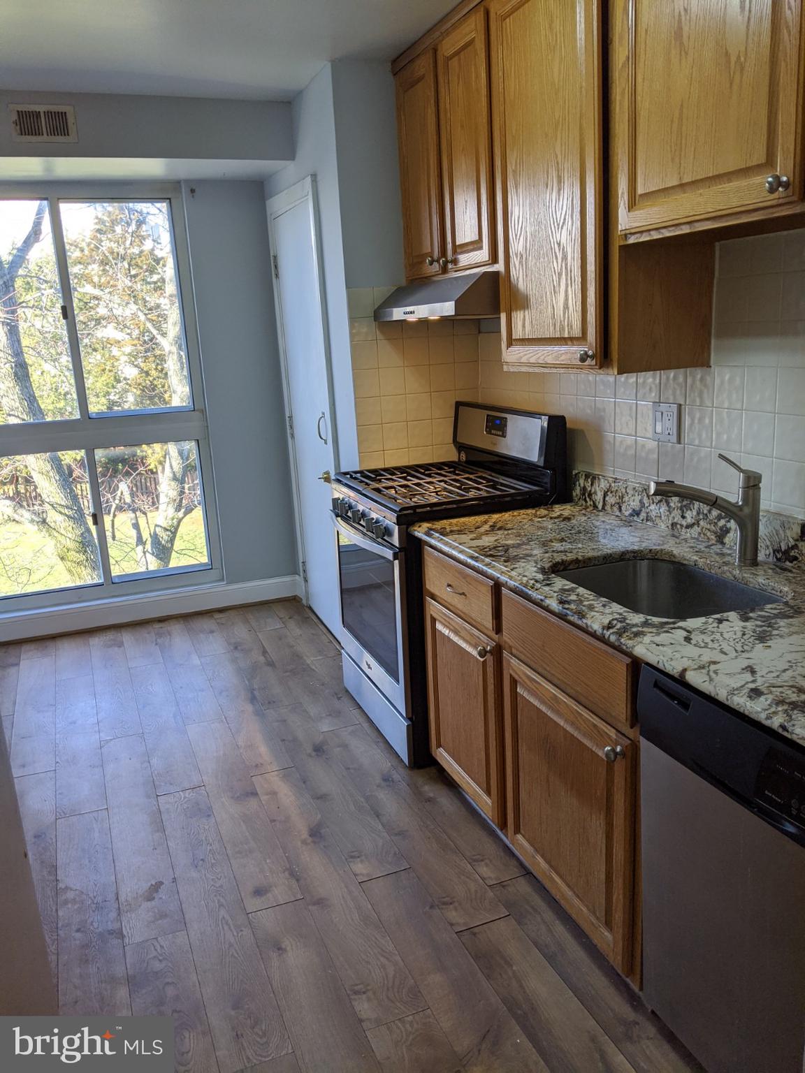 BREN MAR PARK - Residential Lease