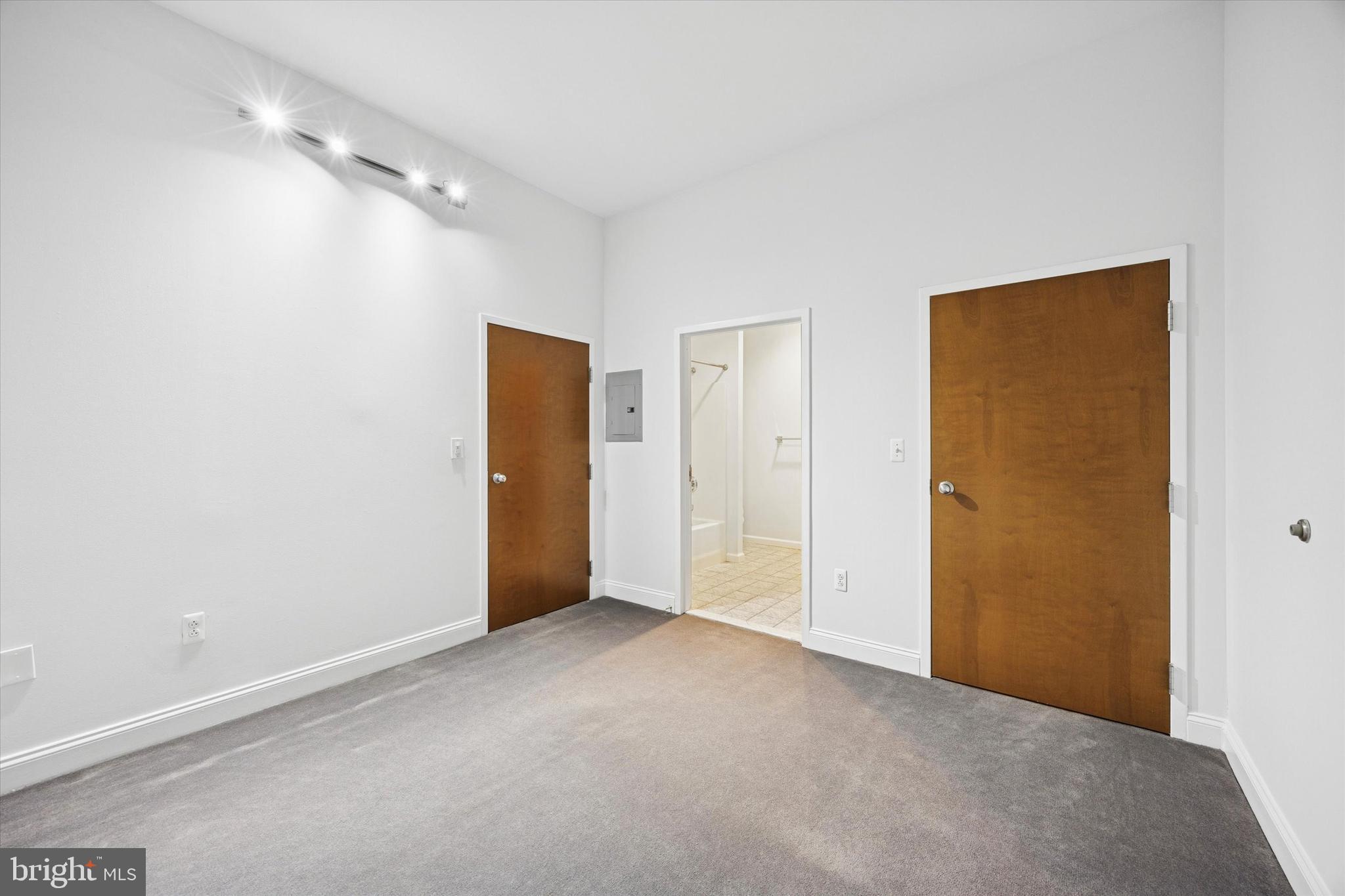 CENTER CITY - Residential