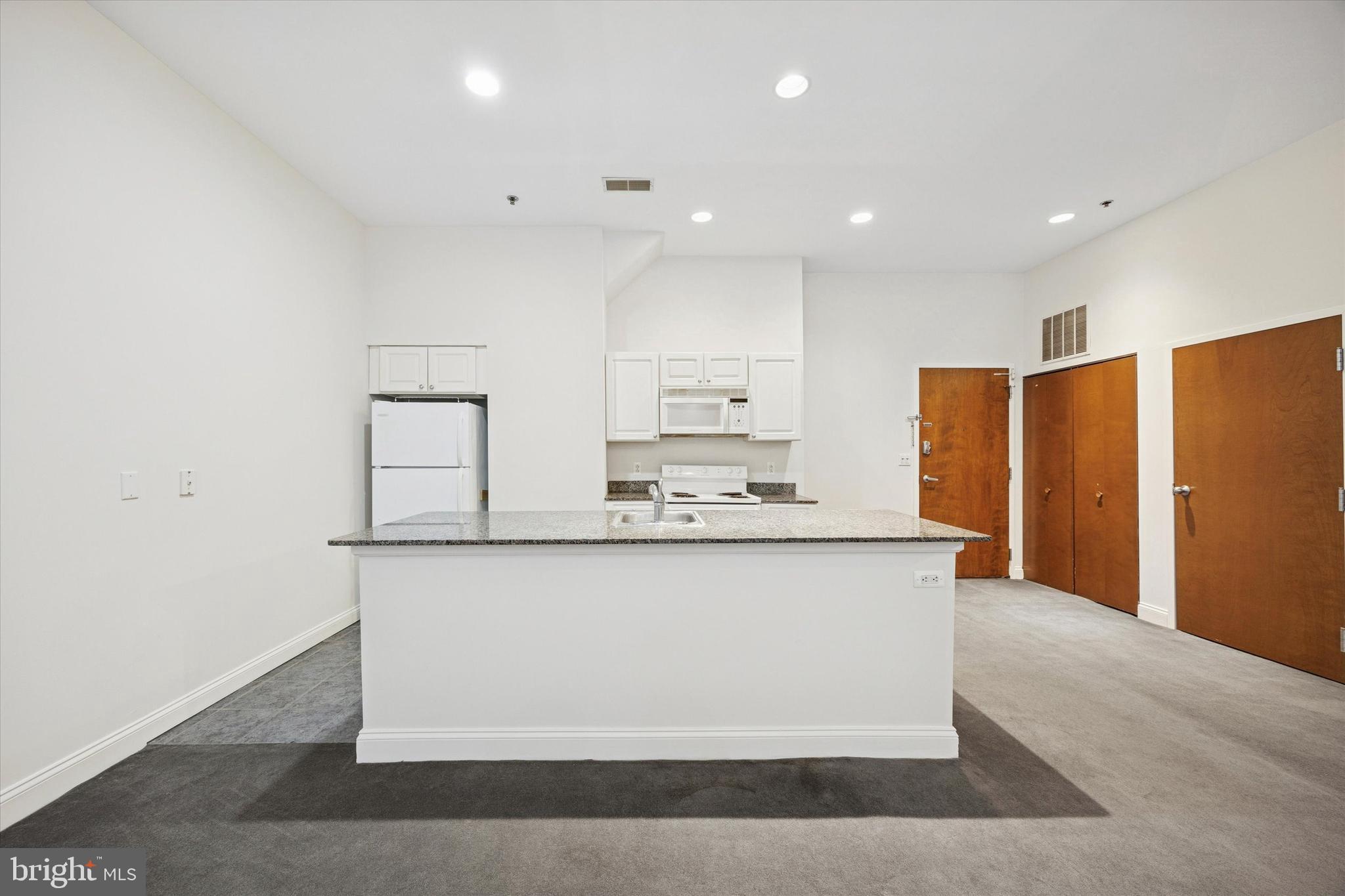 CENTER CITY - Residential