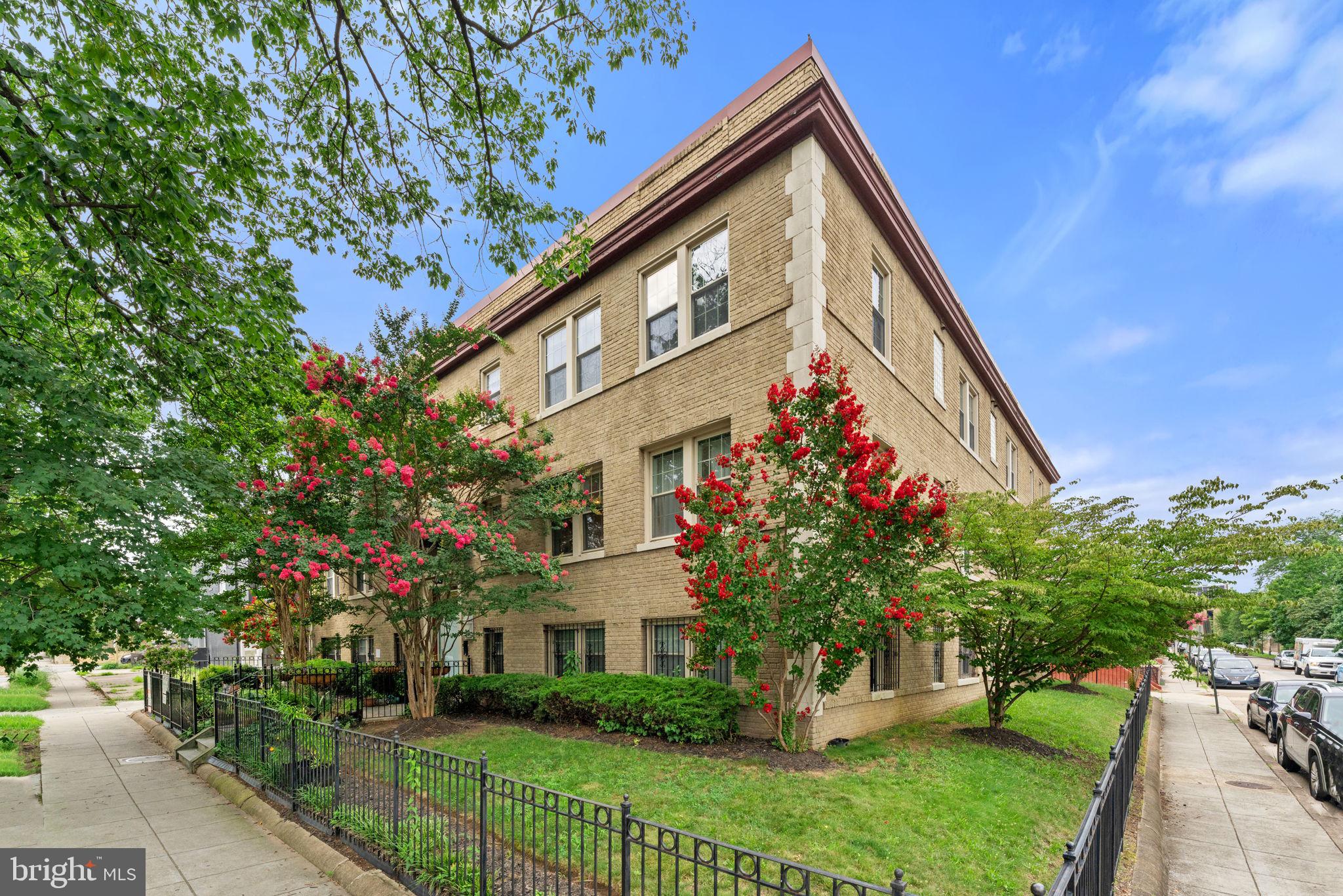 410 15TH STREET NE 16
