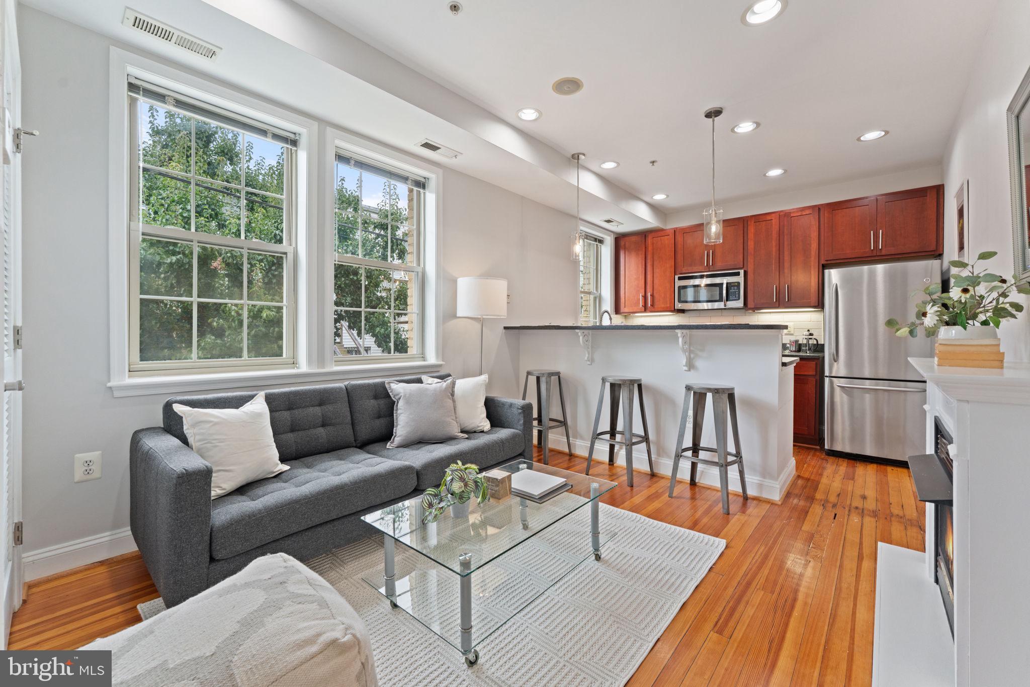 410 15TH STREET NE 16
