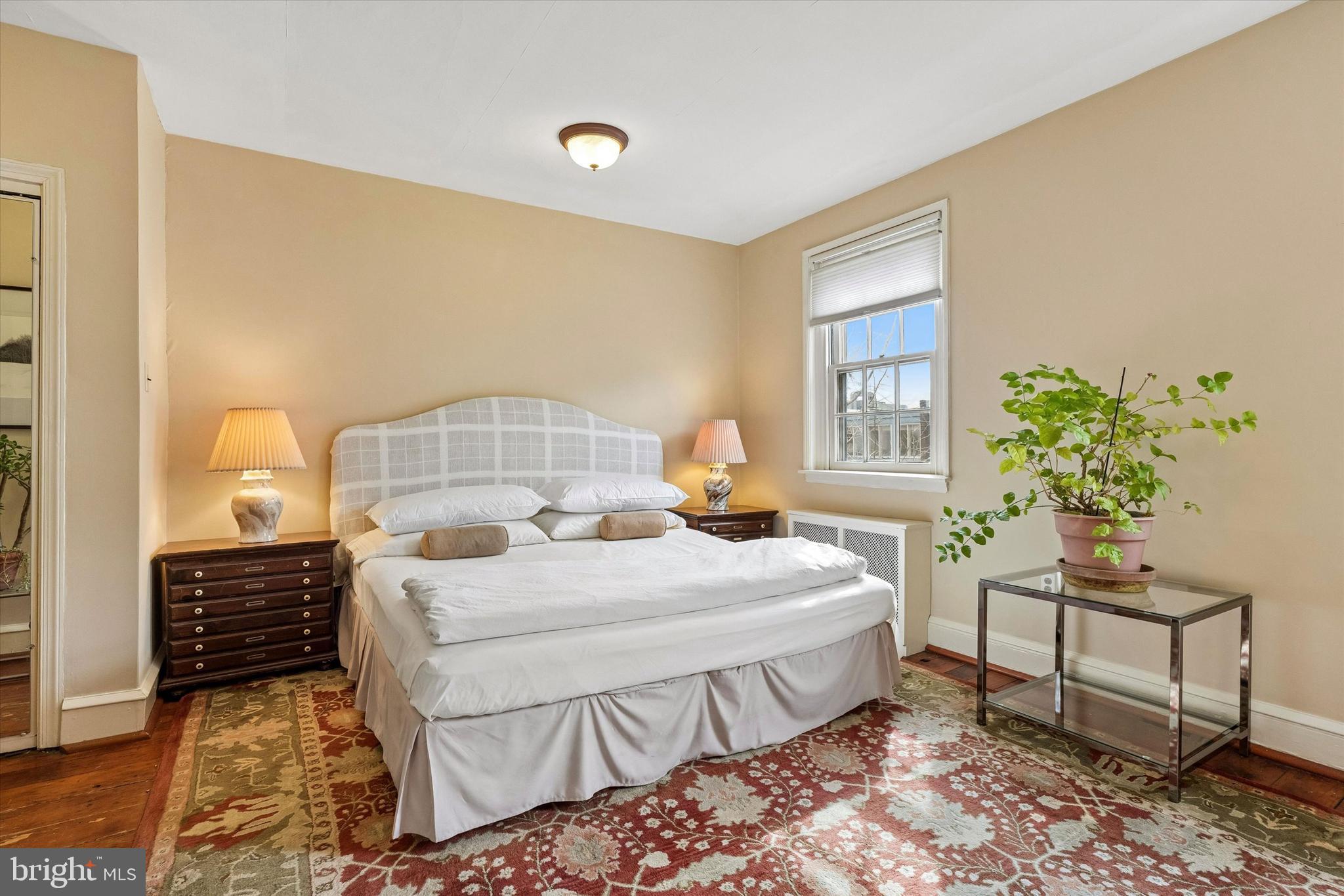 SOCIETY HILL - Residential