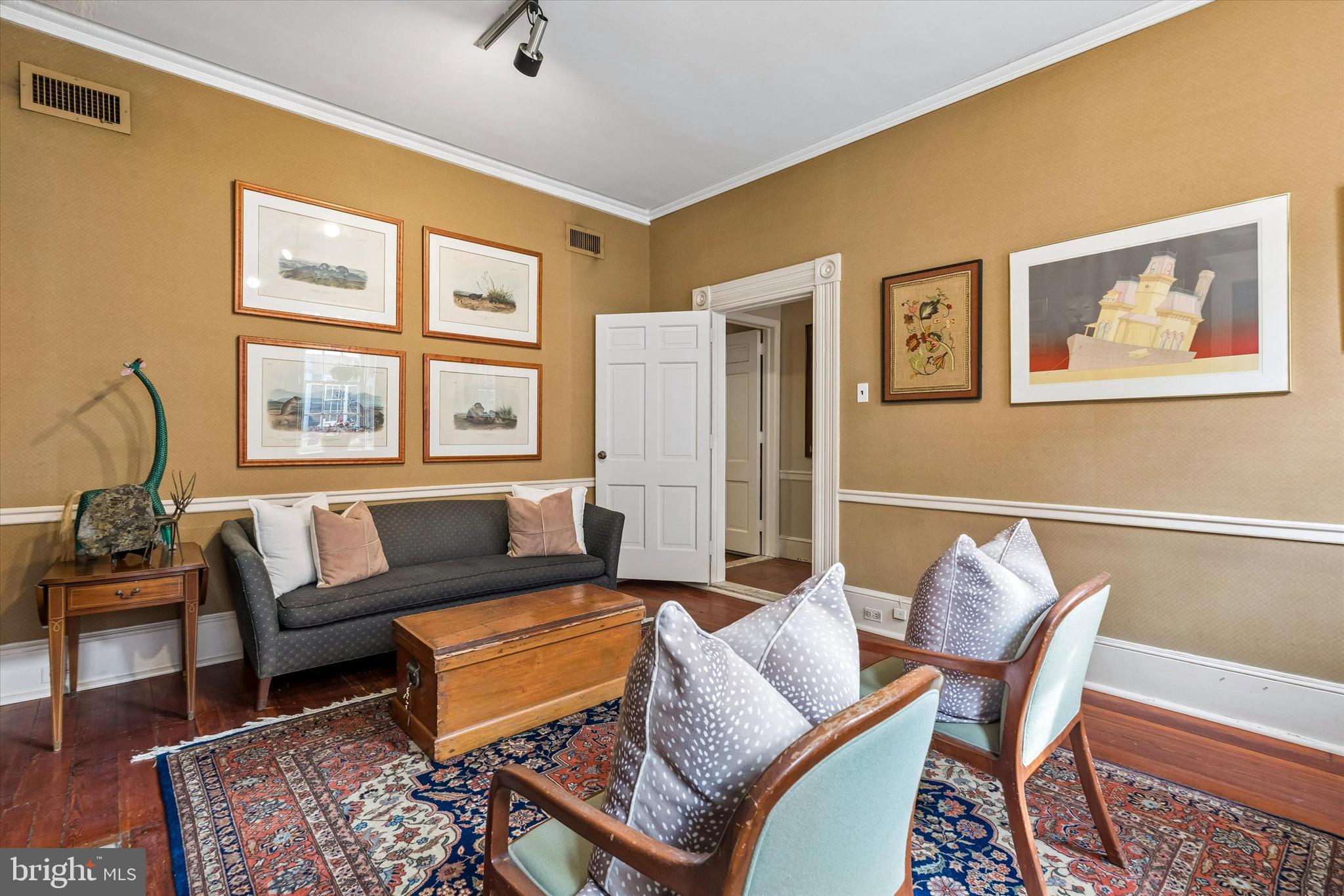 SOCIETY HILL - Residential