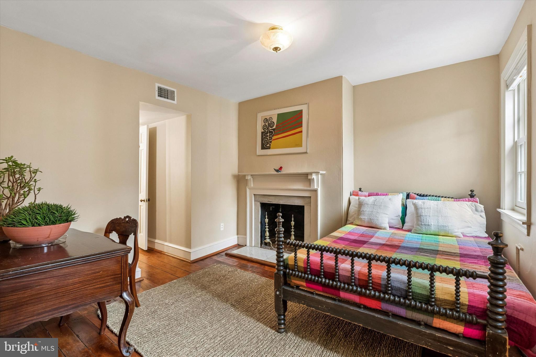 SOCIETY HILL - Residential