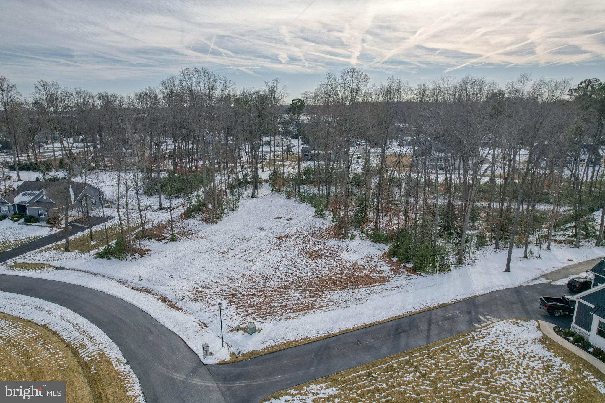 28857 SANDY BANKS WAY