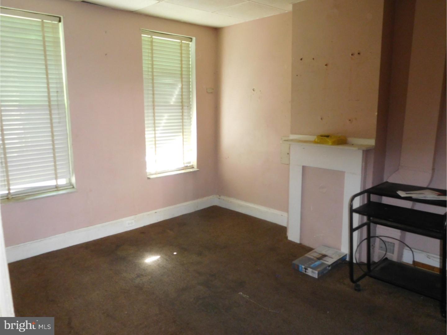 POINT BREEZE - Residential