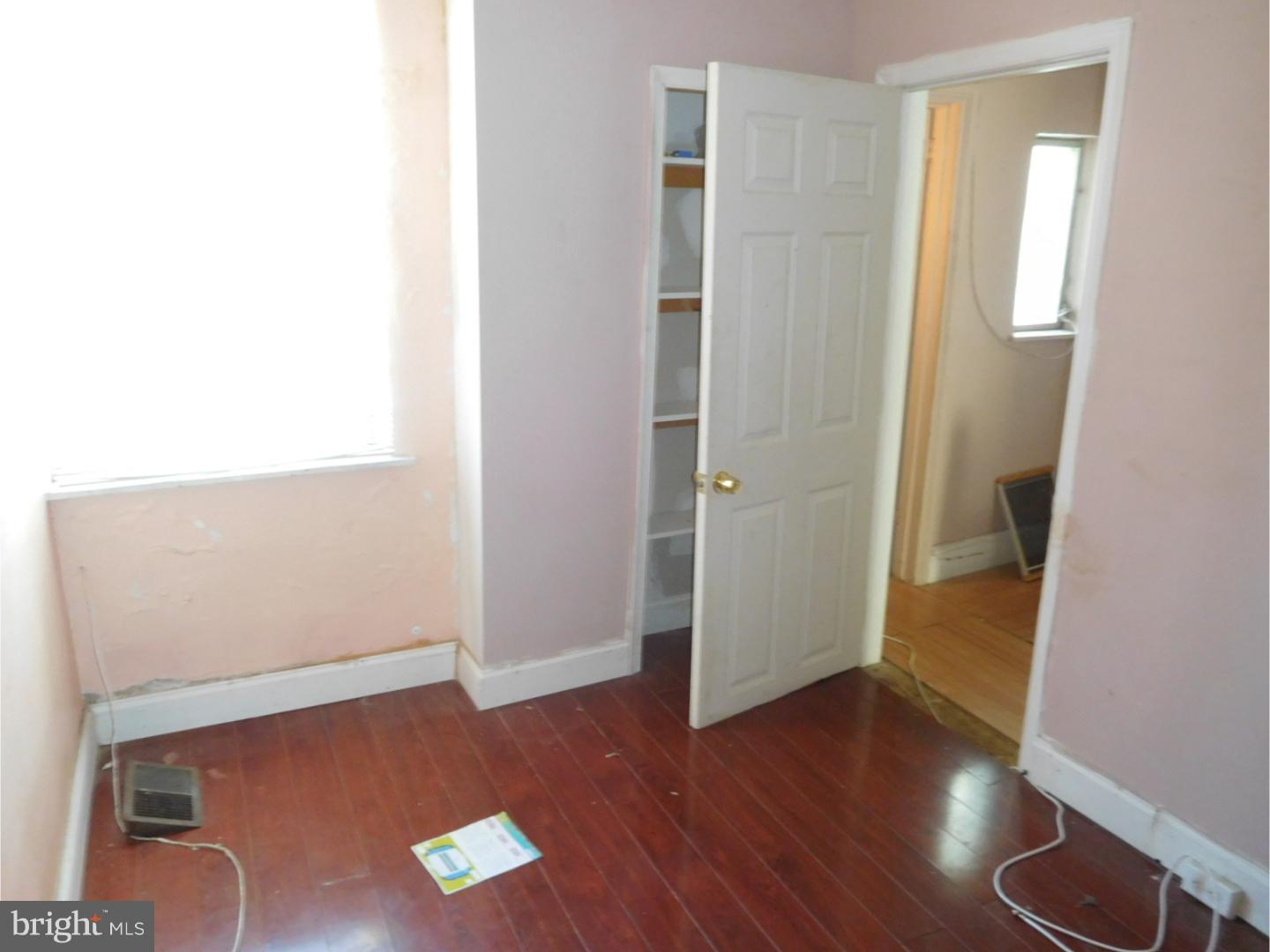 POINT BREEZE - Residential