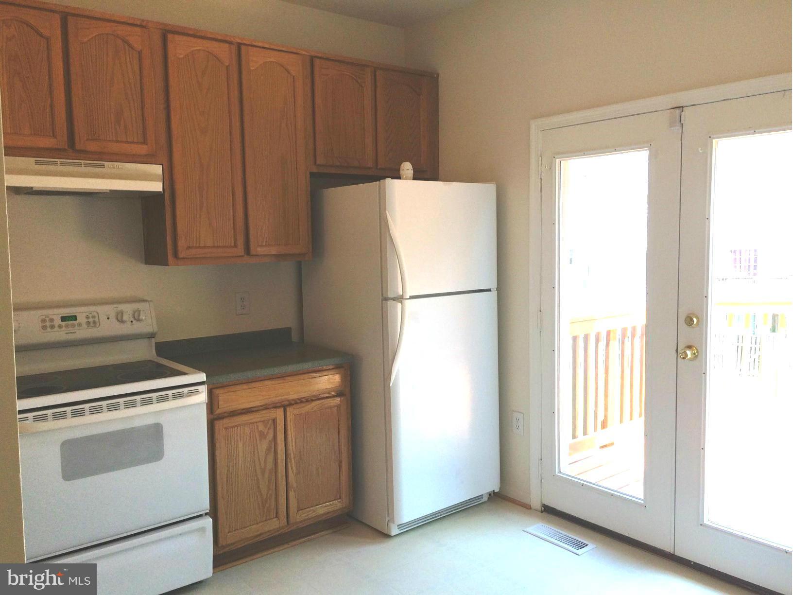 RIVER OAKS - Residential Lease