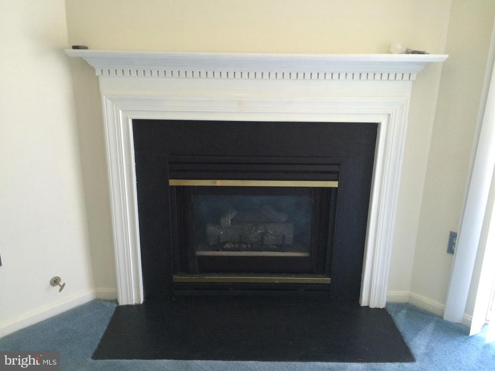 RIVER OAKS - Residential Lease