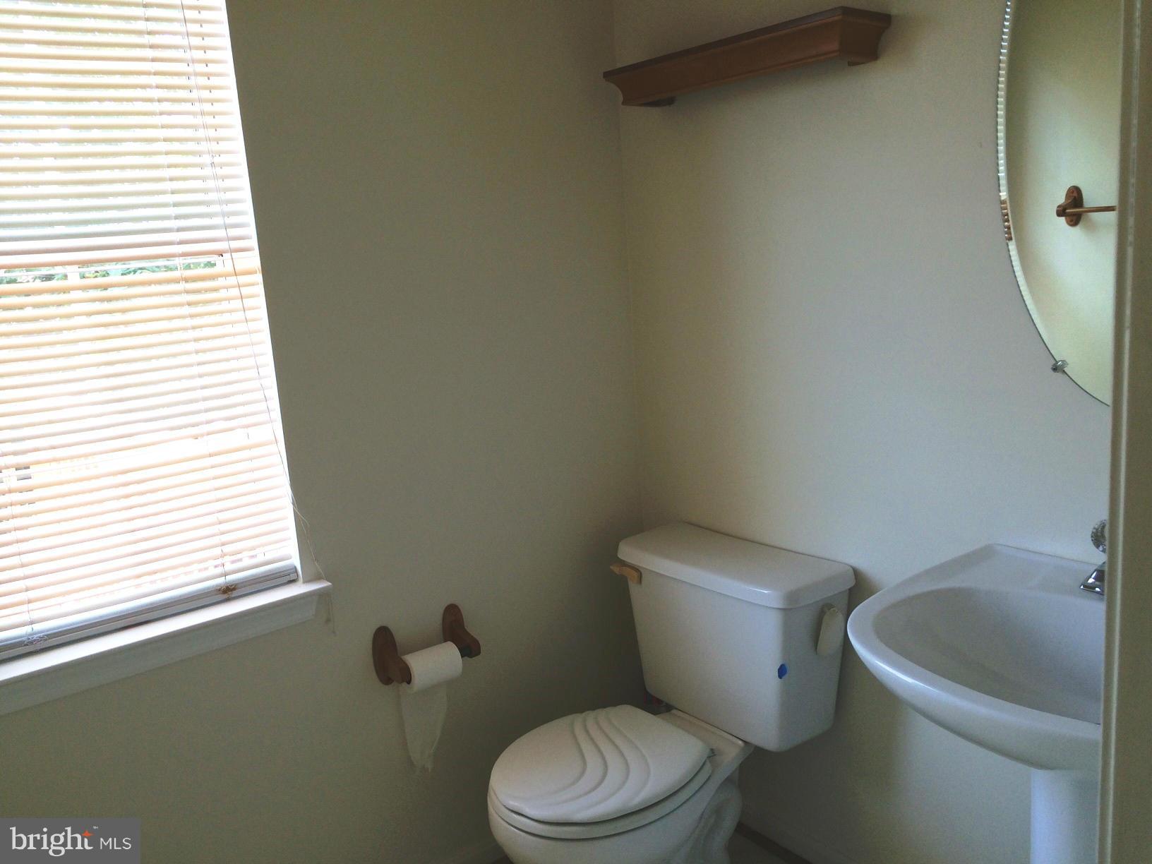 RIVER OAKS - Residential Lease