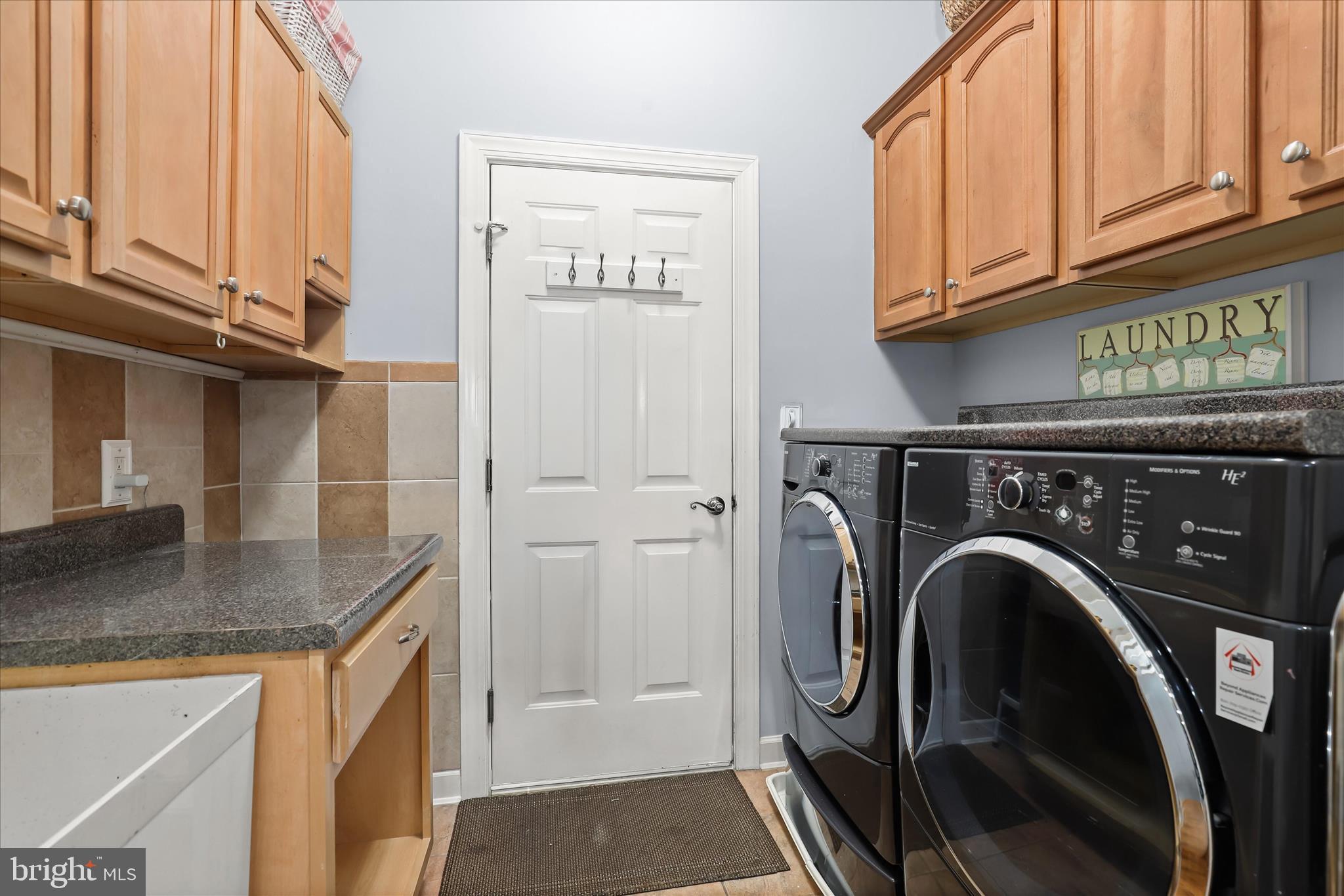 COURTYARDS AT WAVERLY WOODS - Residential
