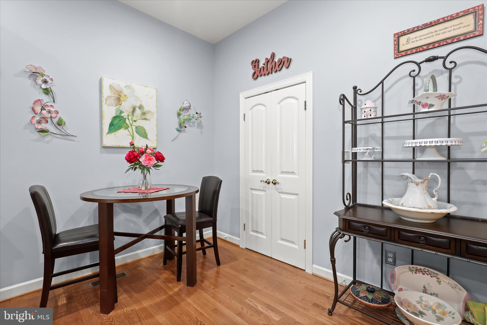 COURTYARDS AT WAVERLY WOODS - Residential