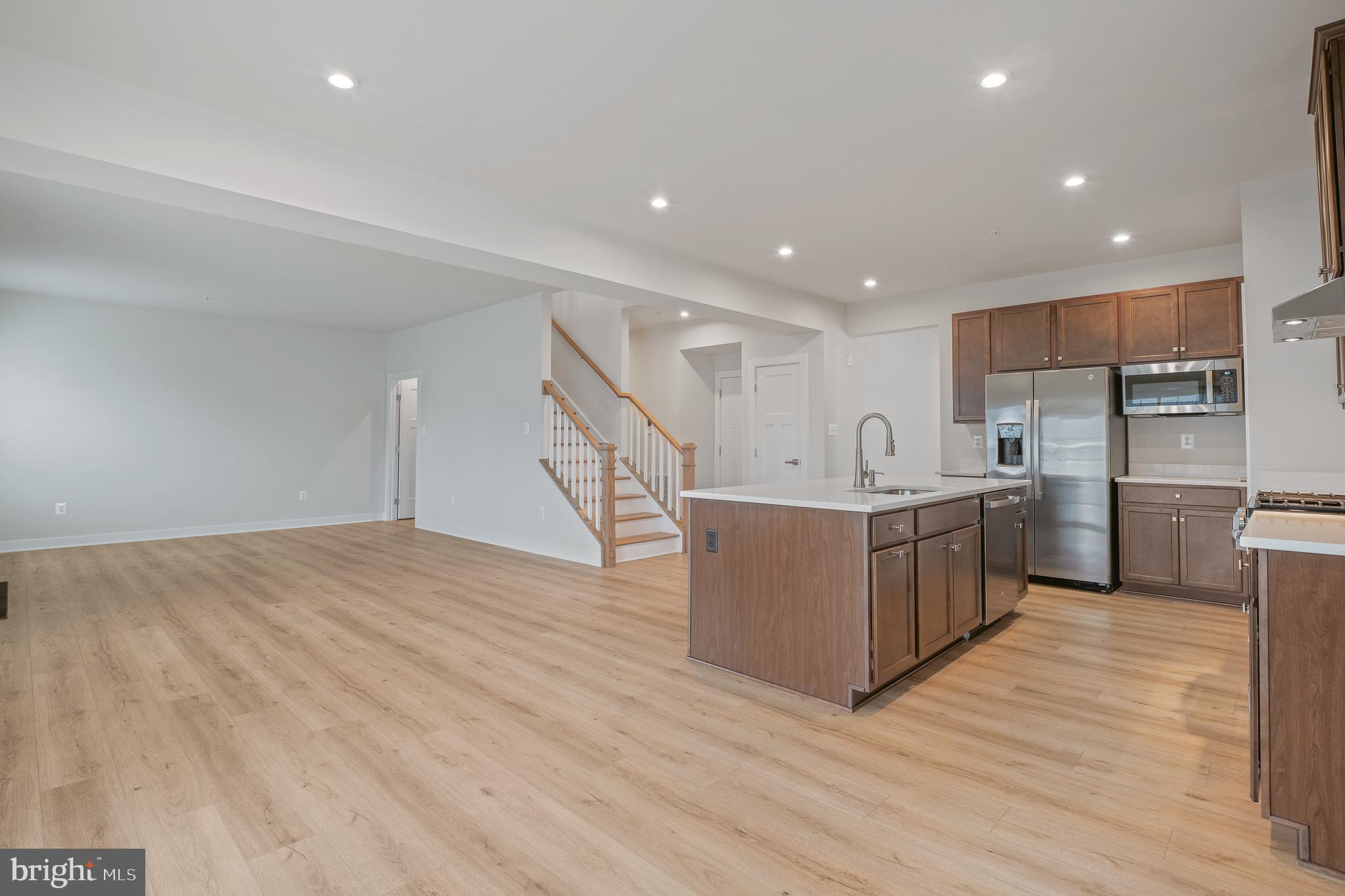 SYCAMORE RIDGE - Residential