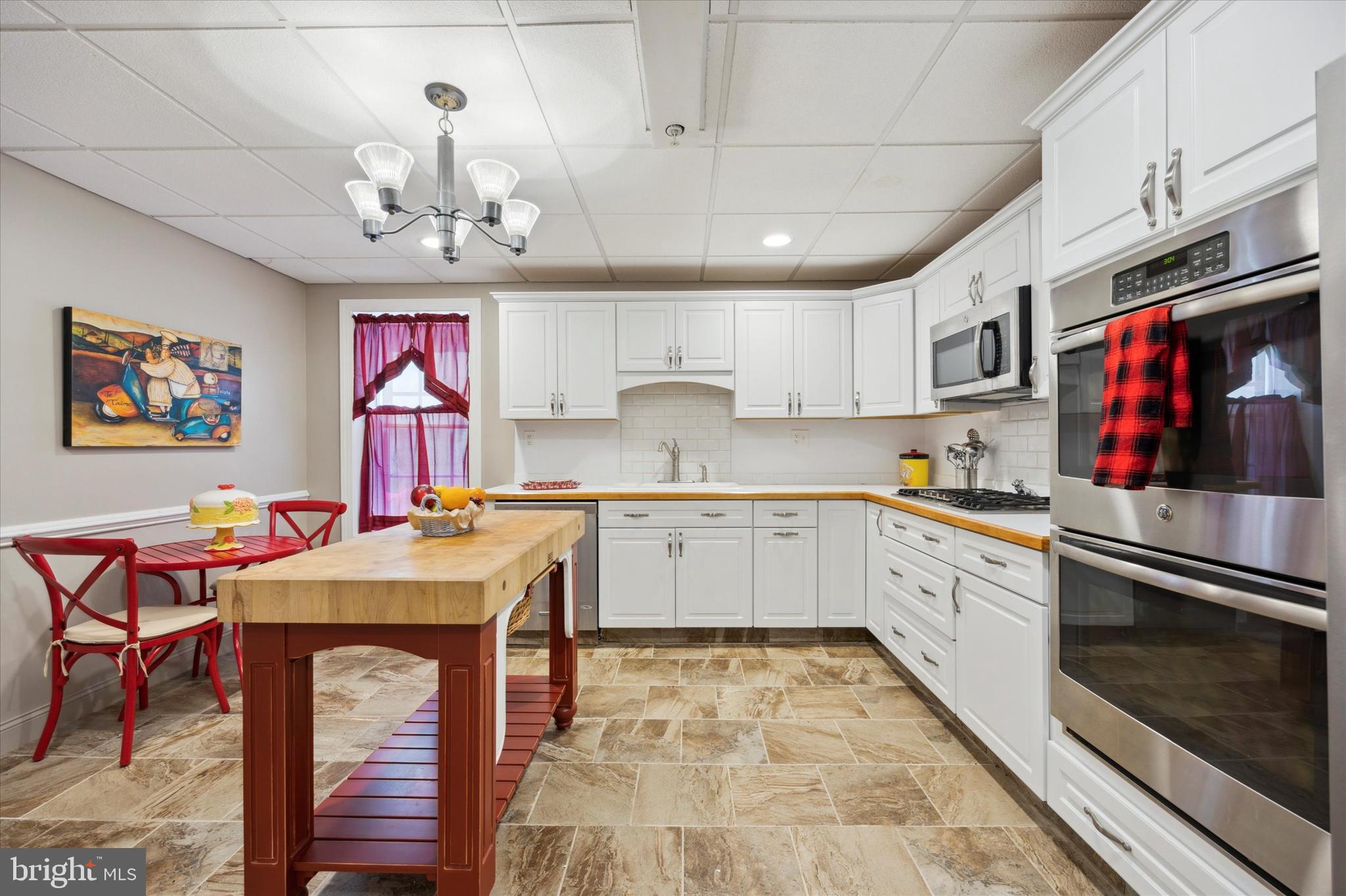 SPRINGTON POINTE WOODS - Residential