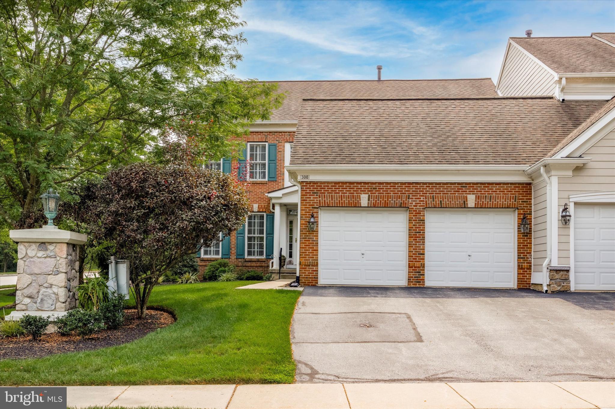 SPRINGTON POINTE WOODS - Residential