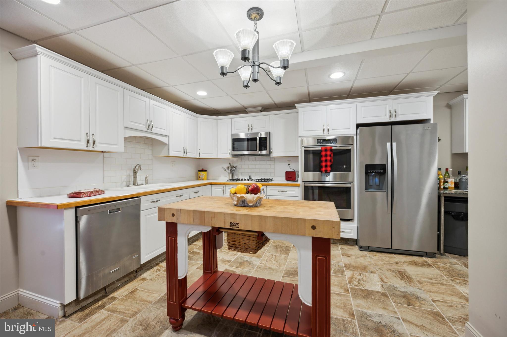 SPRINGTON POINTE WOODS - Residential