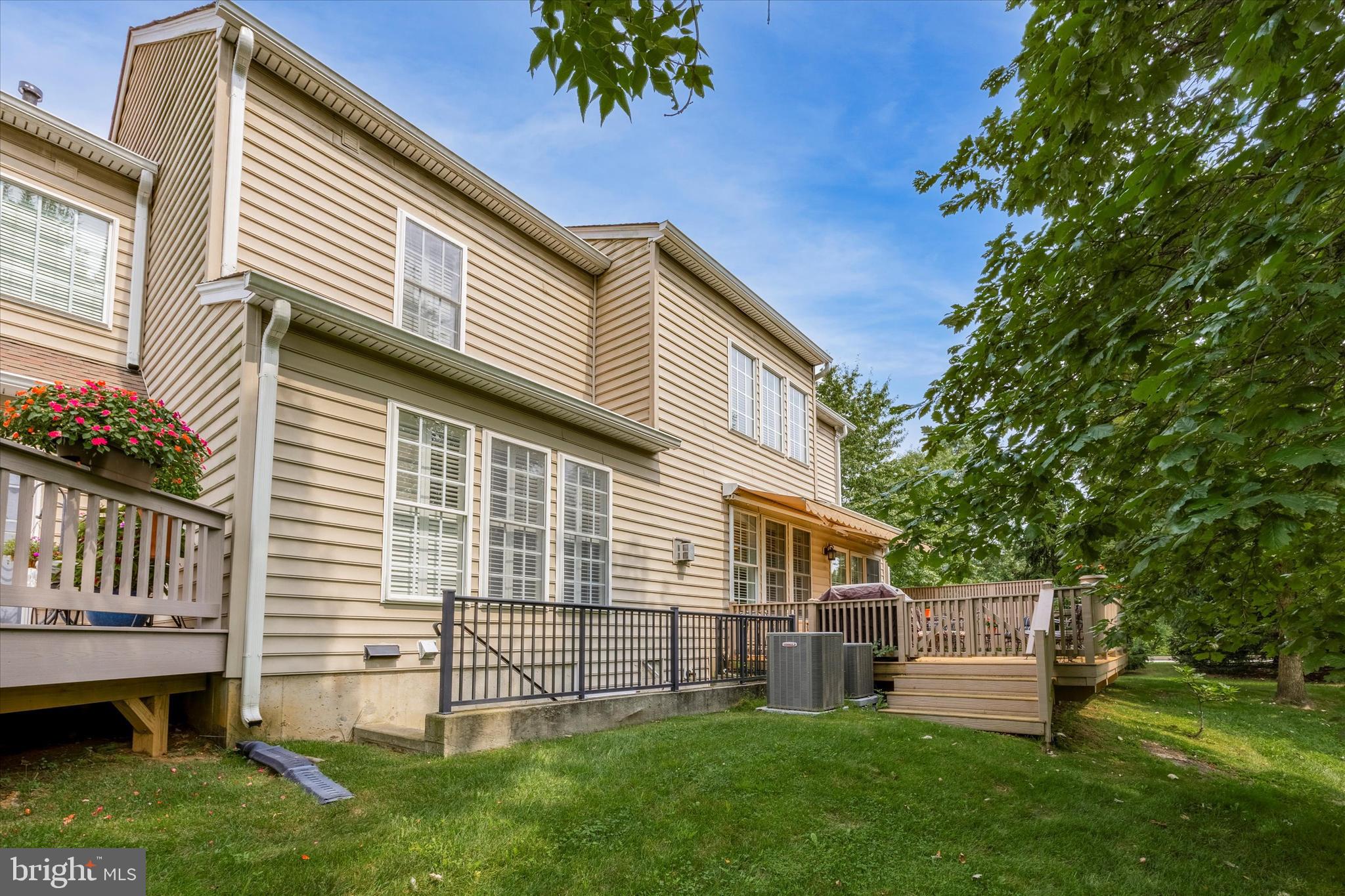 SPRINGTON POINTE WOODS - Residential