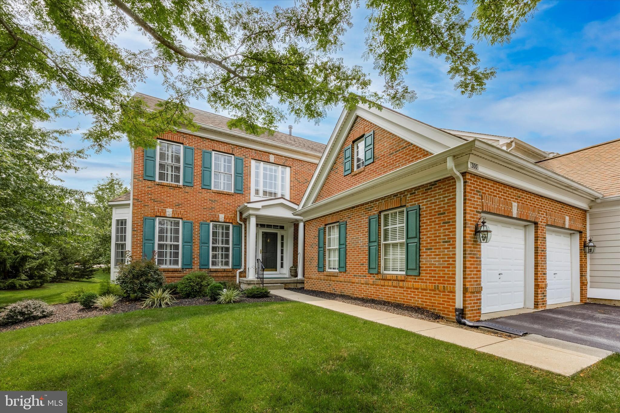 SPRINGTON POINTE WOODS - Residential