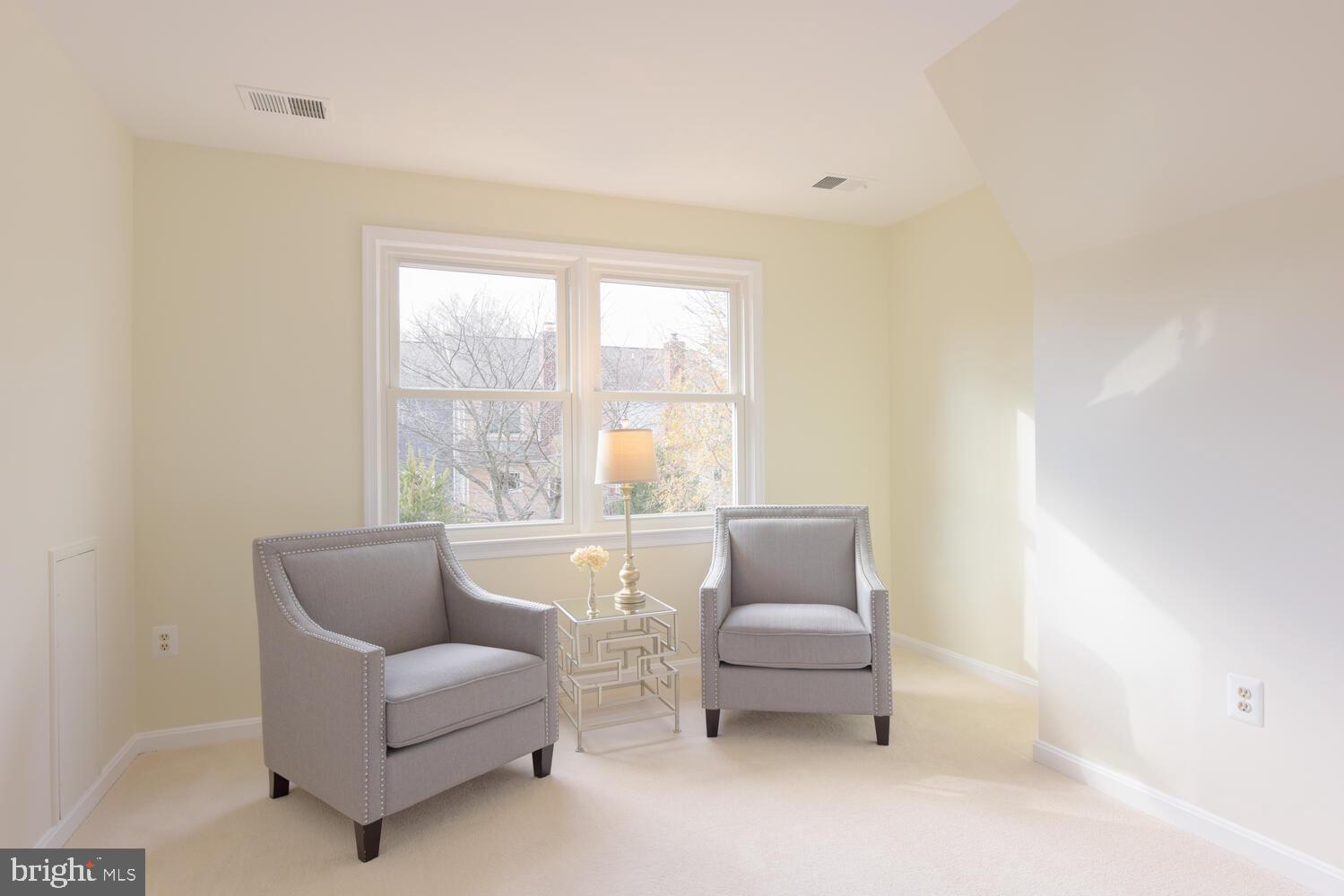 MCLEAN PROVINCE - Residential