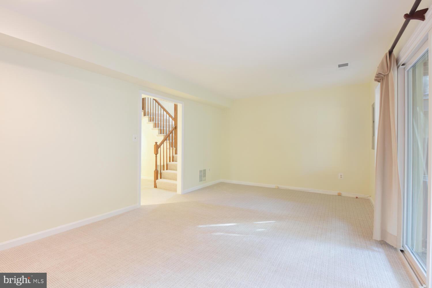 MCLEAN PROVINCE - Residential