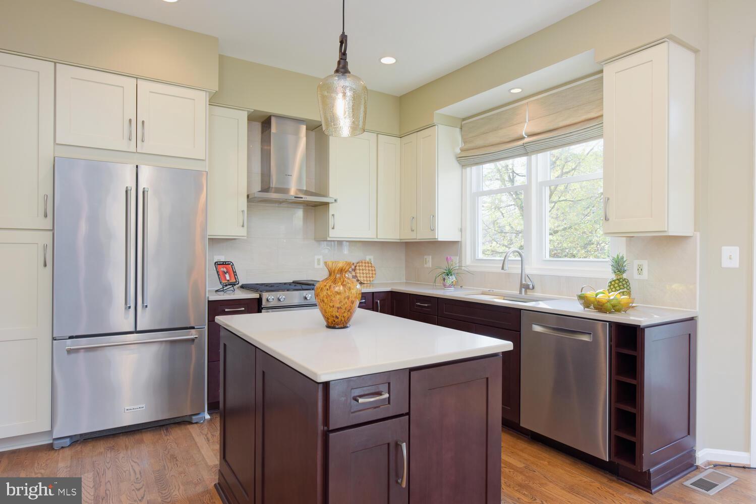 MCLEAN PROVINCE - Residential