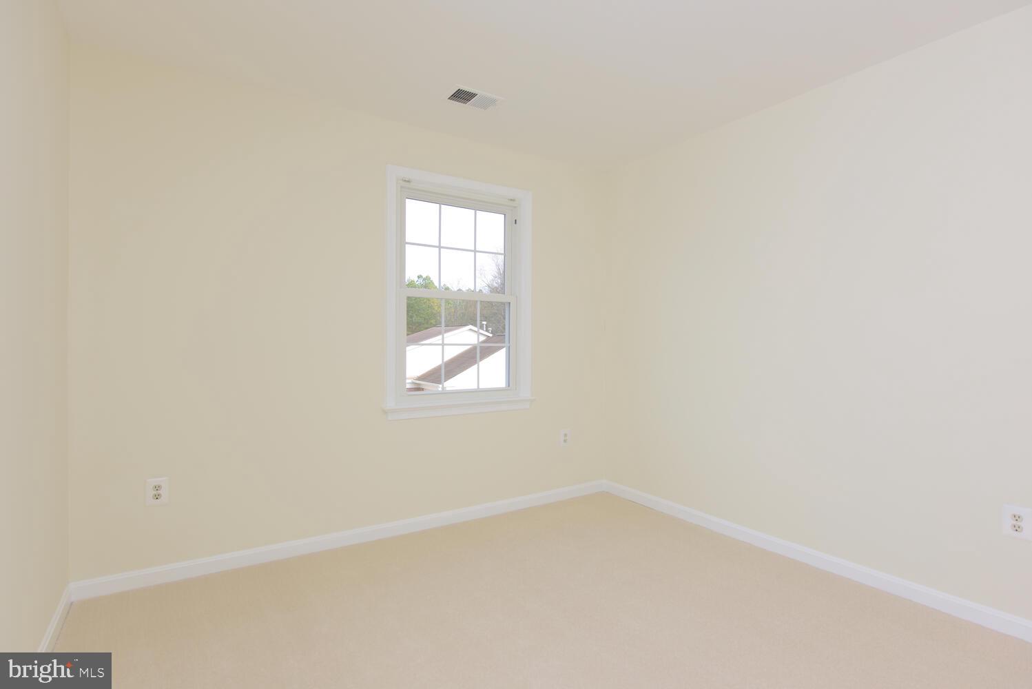 MCLEAN PROVINCE - Residential