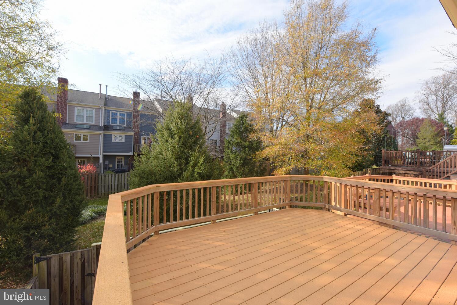 MCLEAN PROVINCE - Residential