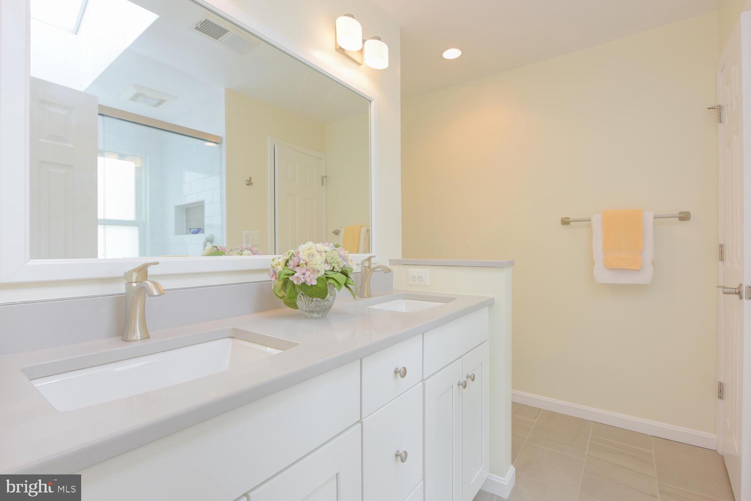 MCLEAN PROVINCE - Residential