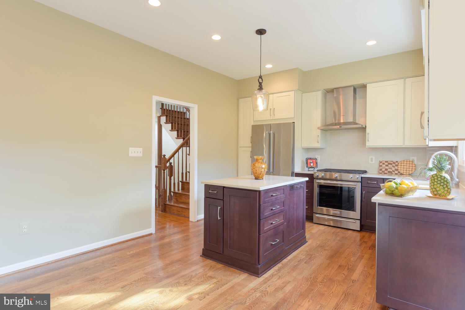 MCLEAN PROVINCE - Residential