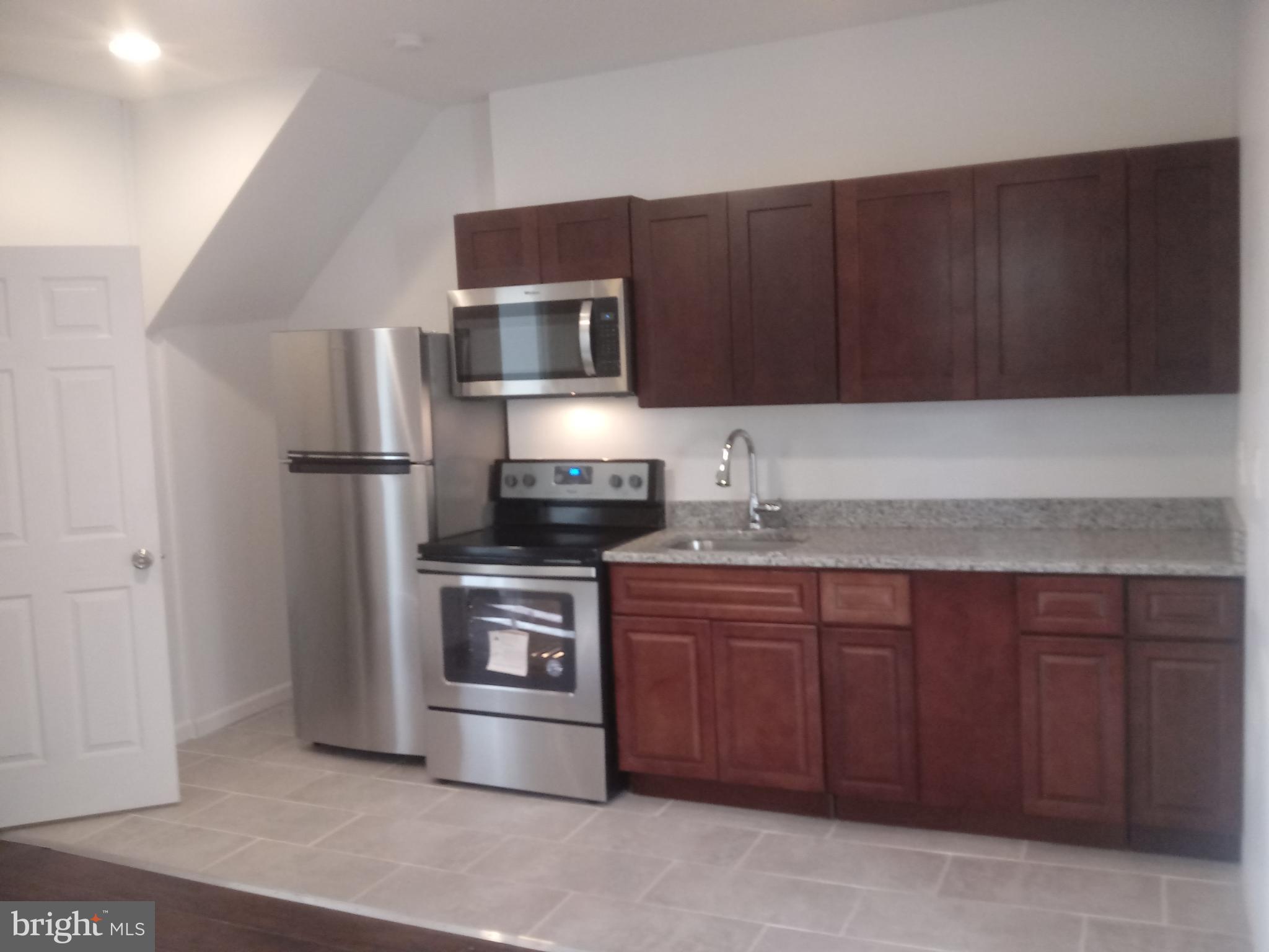 POINT BREEZE - Residential Lease