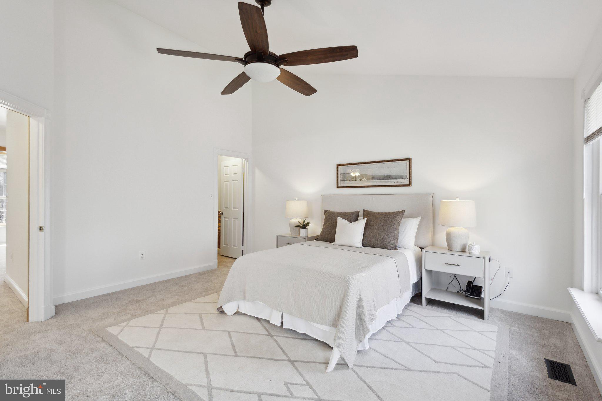 LAKE RIDGE - Residential