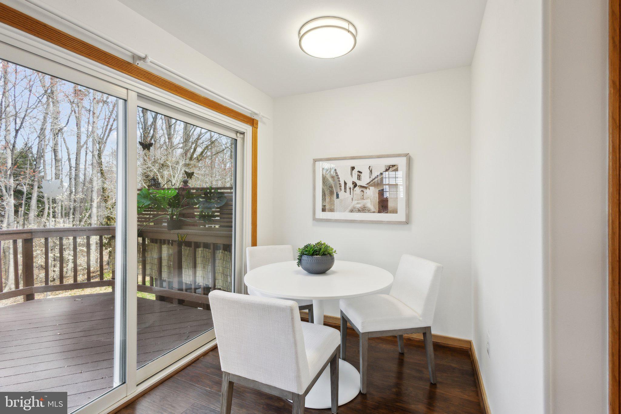 LAKE RIDGE - Residential