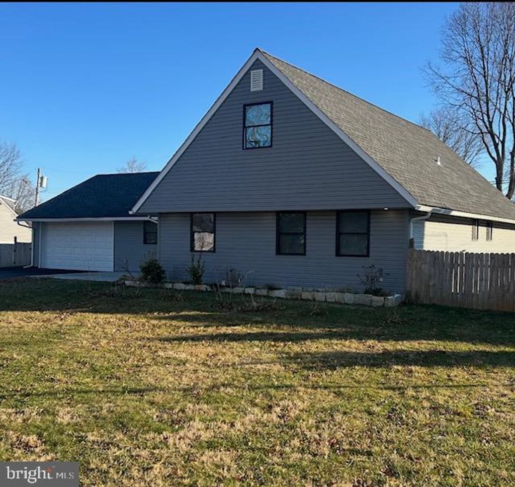 Photo of 311 Snowball Drive, LEVITTOWN, PA 19056 (MLS # PABU2111440)