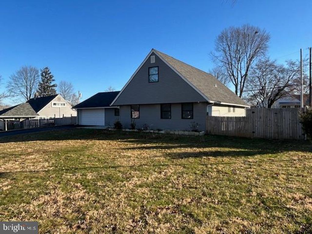 Photo of 311 Snowball Drive, LEVITTOWN, PA 19056 (MLS # PABU2111440)