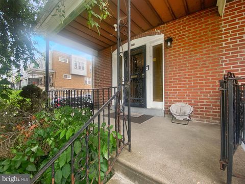 Homes For Sale - 420 S 2nd Street<br/> Delaware County, DARBY, PA 19023