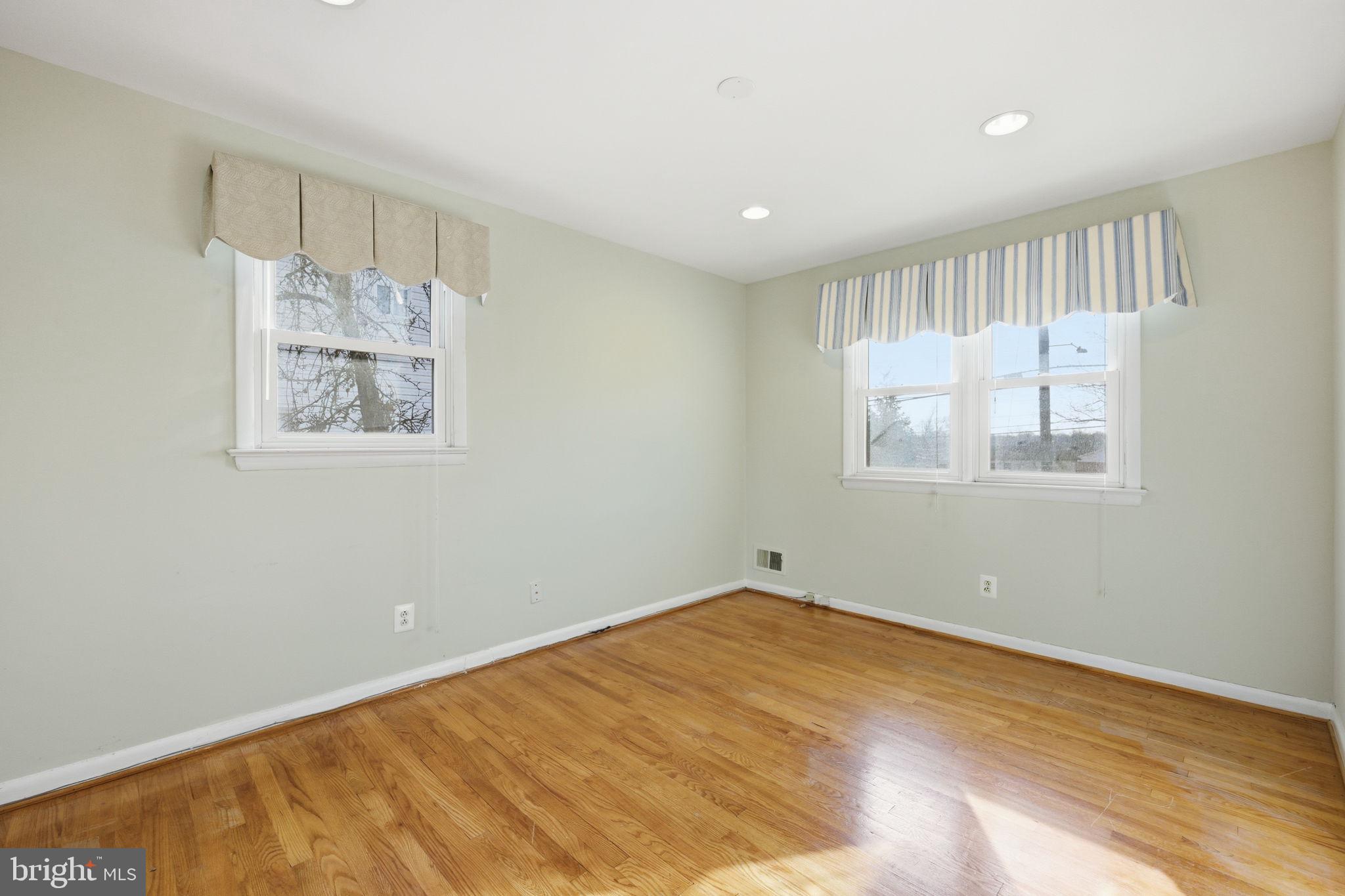 WHEATON OUT RES. (2) - Residential