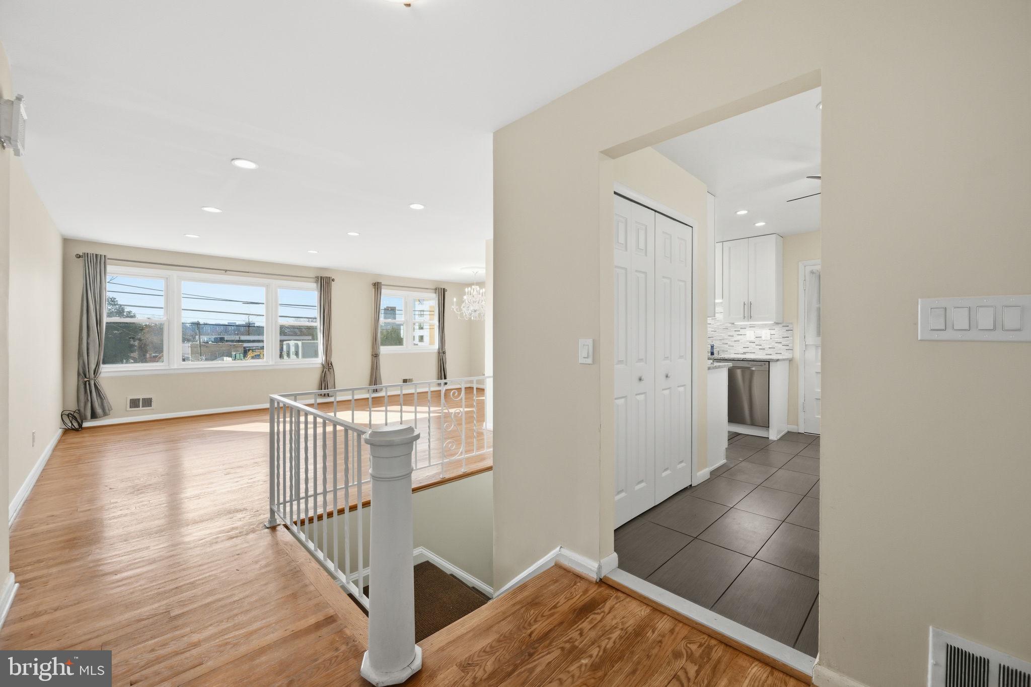 WHEATON OUT RES. (2) - Residential