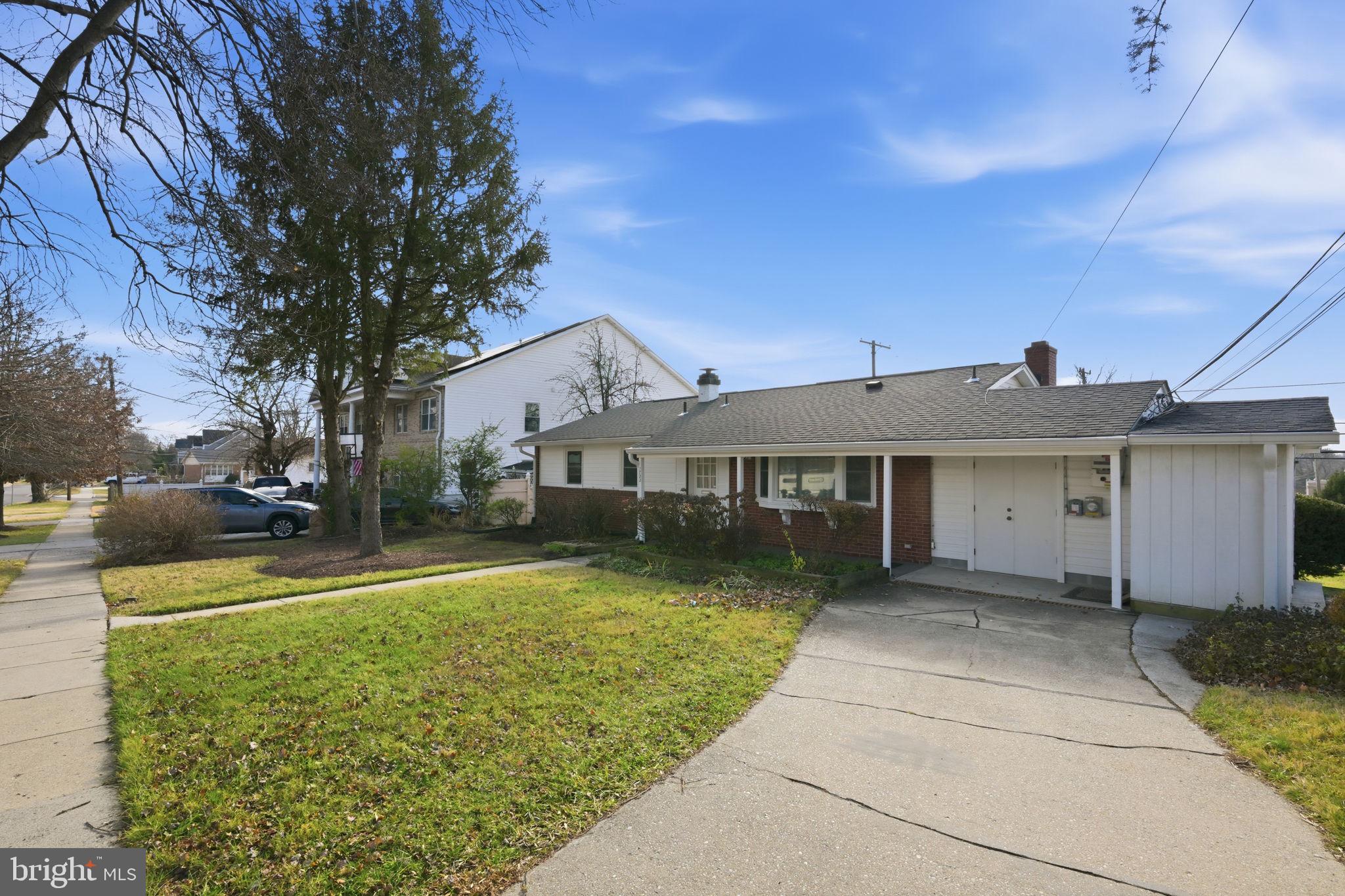 1721 UNIVERSITY BOULEVARD W