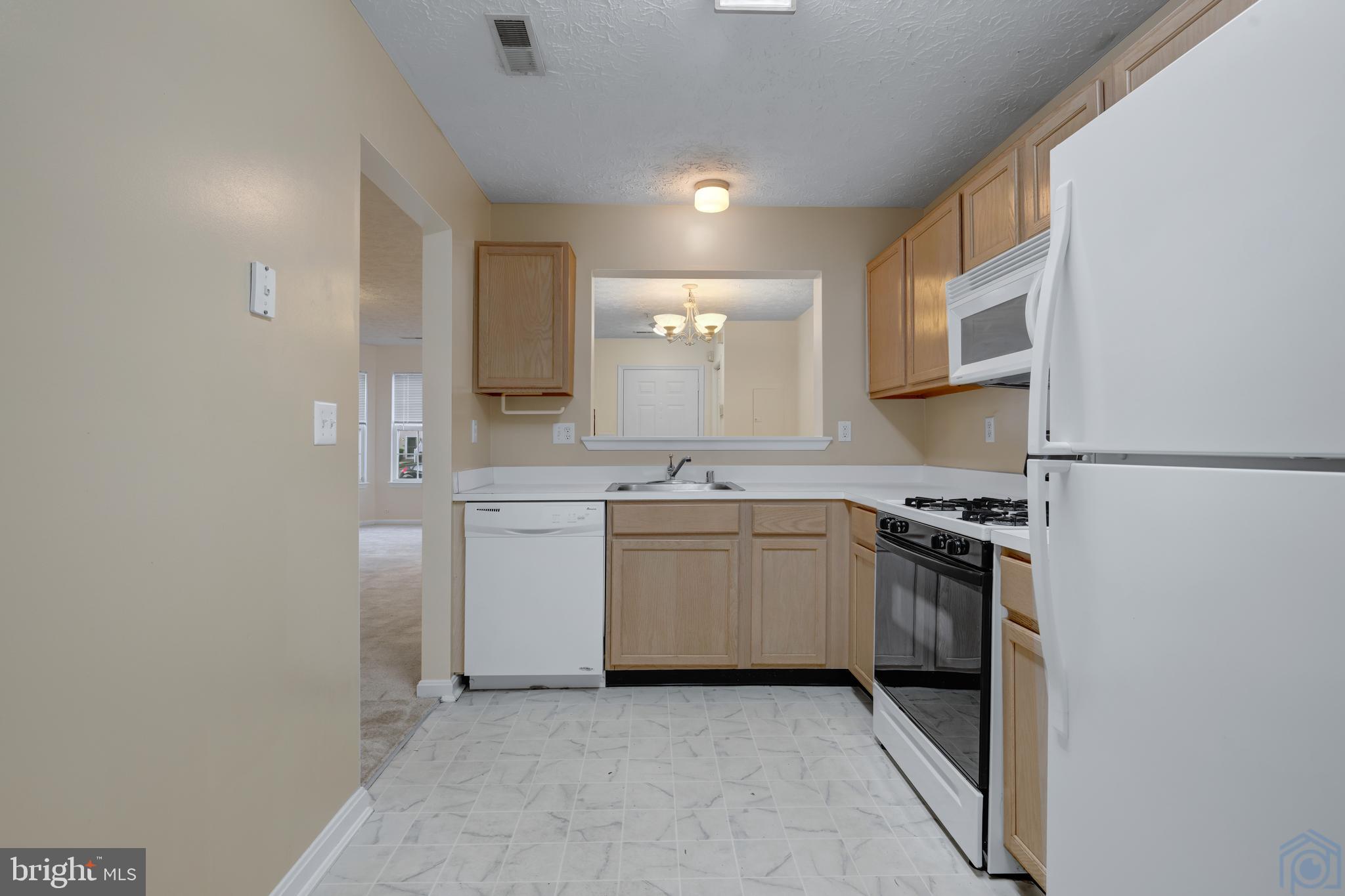 ANNAPOLIS OVERLOOK - Residential Lease