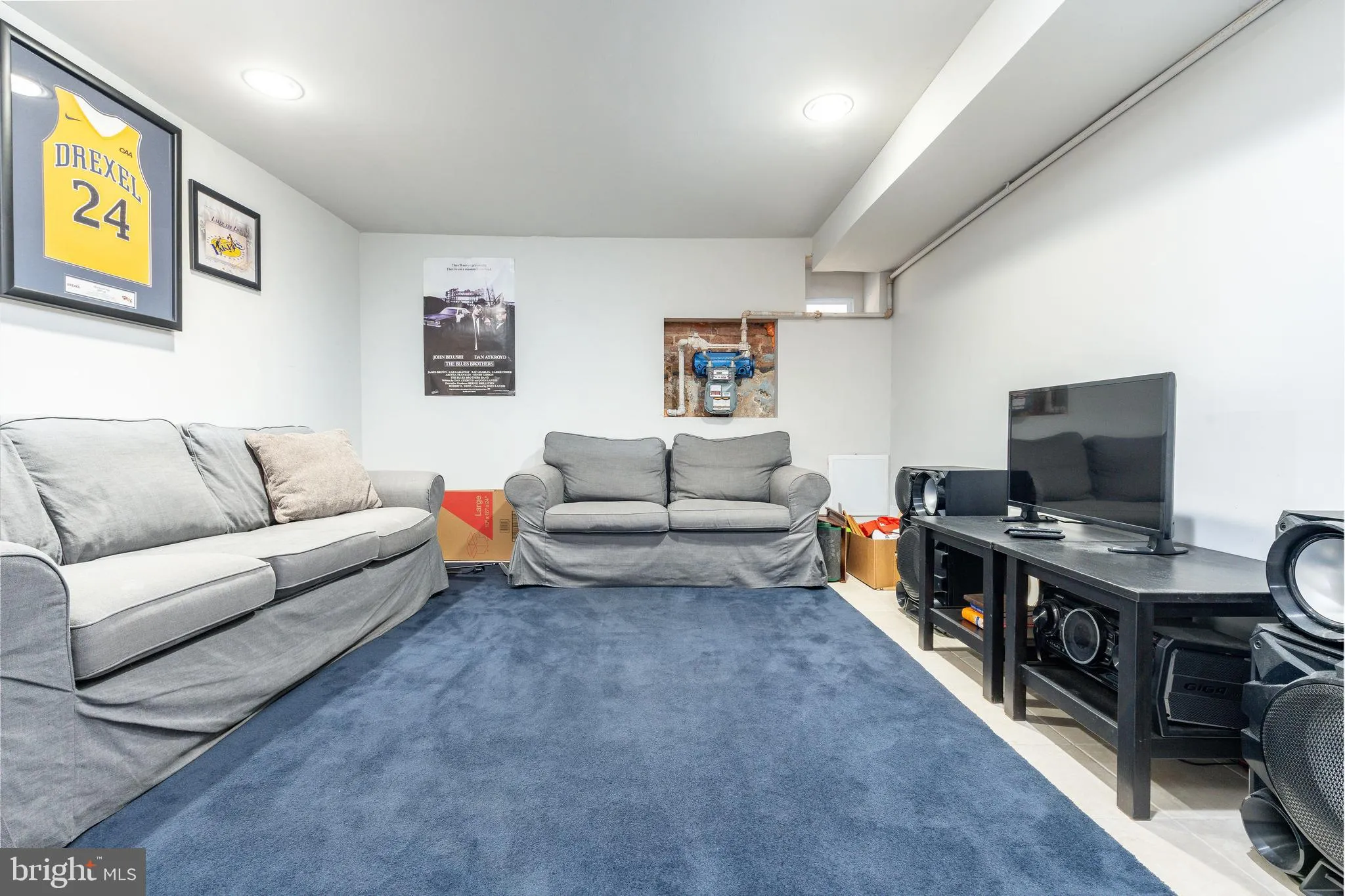 Philadelphia, Pennsylvania 19121, United States, 3 Bedrooms Bedrooms, ,2 BathroomsBathrooms,Residential,Active,189646