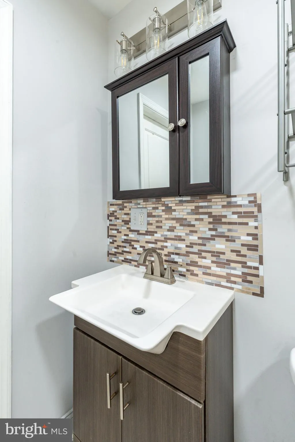 Philadelphia, Pennsylvania 19121, United States, 3 Bedrooms Bedrooms, ,2 BathroomsBathrooms,Residential,Active,189646