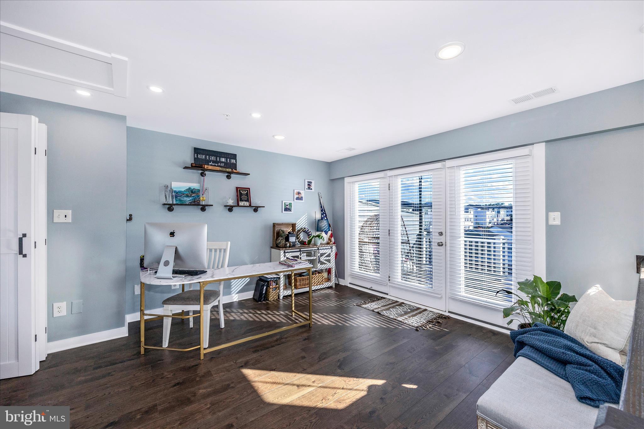 GAMBRILL VIEW - Residential