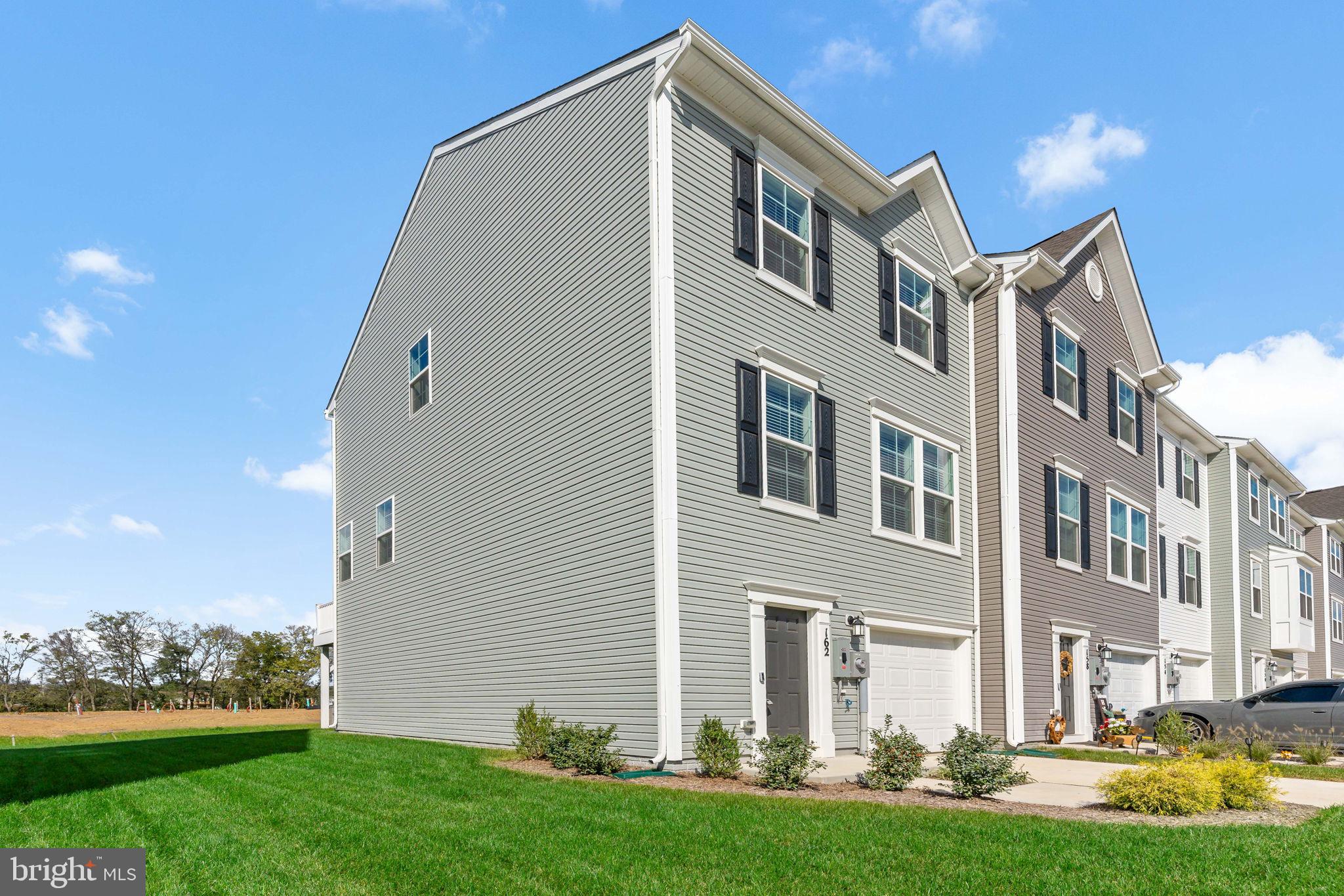 WILLOW GLEN - Residential Lease