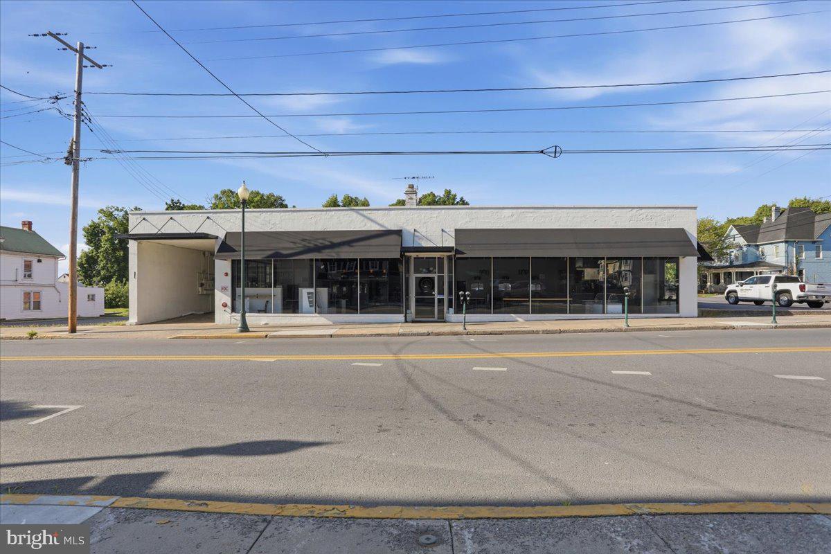 CITY OF MARTINSBURG - Commercial Sale
