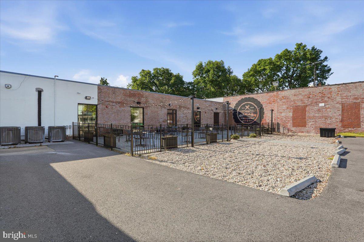 CITY OF MARTINSBURG - Commercial Sale