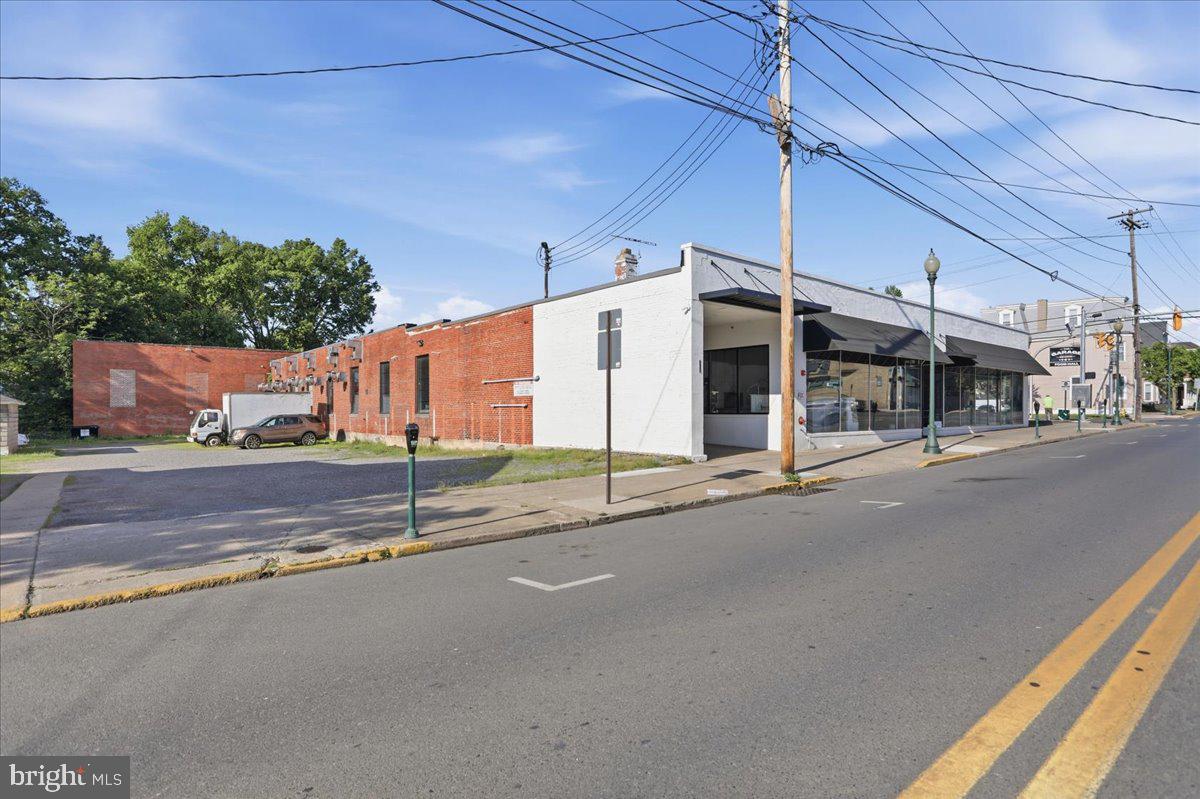 CITY OF MARTINSBURG - Commercial Sale