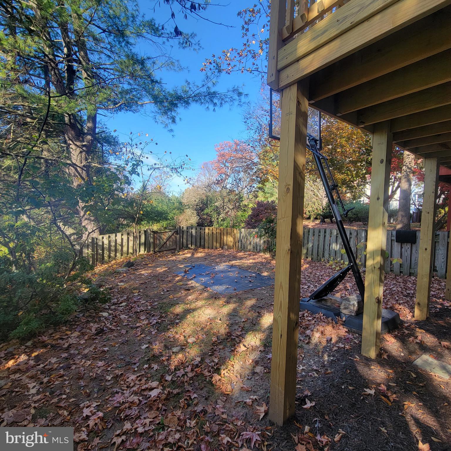 GOVERNORS LANDING - Residential