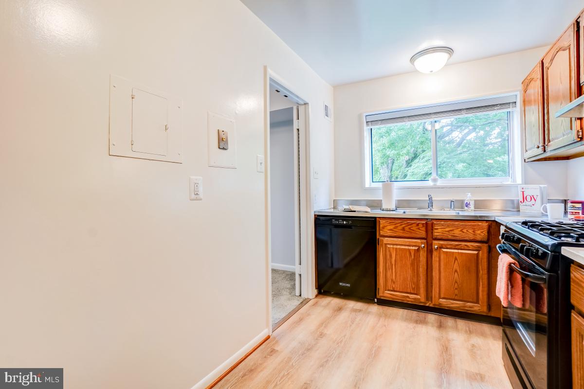 PARKSIDE CONDOMINIUMS - Residential