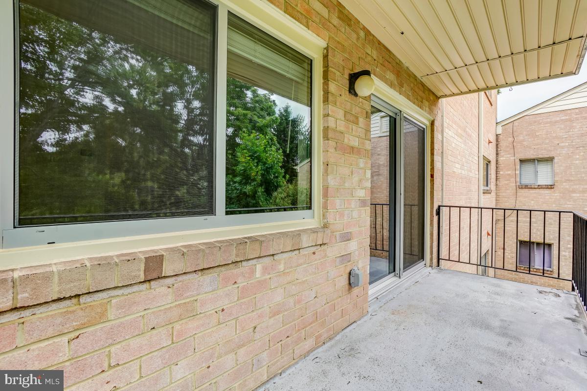 PARKSIDE CONDOMINIUMS - Residential